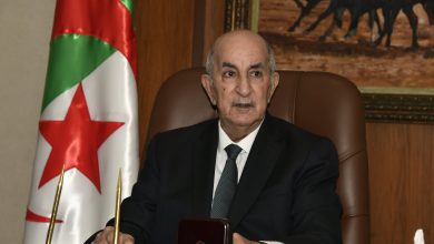 Photo of Le Président Tebboune reçoit un appel téléphonique de son homologue tunisien
