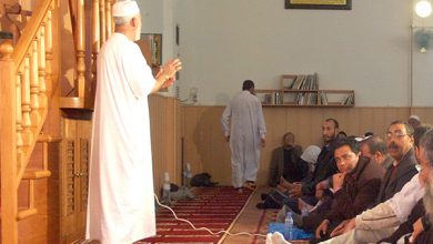 Photo of Suspension des prières collectives dans les mosquées concernées par les horaires de confinement sanitaire