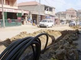 Photo of GUELMA: Mise en service des réseaux d’électricité et de gaz dans la zone industrielle Hadjar Merkab dans 3 mois