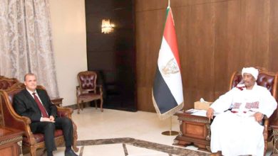 Photo of SOMMET ARABE D’ALGER :  Le Président Tebboune adresse une invitation au président du Conseil soudanais de souveraineté transitoire