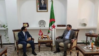 Photo of Rakhroukh examine avec l’ambassadeur tunisien les voies et moyens de développer la coopération bilatérale