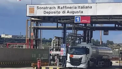 Photo of Sonatrach : Hakkar effectue une visite d’inspection à la raffinerie «Augusta» en Italie