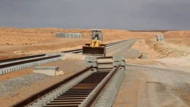Photo of Gouvernement : examen de la déclaration d’utilité publique du projet de la réalisation de la ligne ferroviaire Bechar-Tindouf-Gara Djebilet