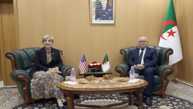 Photo of Transport: Cherfa évoque avec l’ambassadrice des Etats-Unis l’ouverture d’une ligne directe Alger-New York