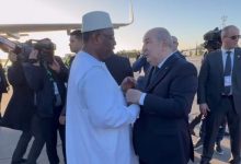 Photo of Le président de la République accueille son homologue sénégalais à l’aéroport Houari-Boumediene