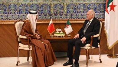Photo of Attaf reçoit l’ambassadeur du Royaume de Bahreïn en Algérie