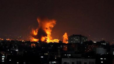 Photo of Plusieurs martyrs et blessés dans des bombardements sionistes contre Ghaza