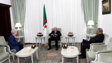 Photo of Le président de la République reçoit trois ambassadeurs au terme de leurs missions en Algérie