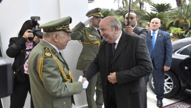 Photo of Cérémonie de distinction des élites sportives nationales militaires: arrivée du président de la République au Palais du Peuple