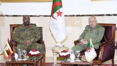 Photo of Le Général d’Armée Saïd Chanegriha reçoit le Chef des Forces de la Défense Populaires Ougandaises