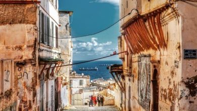 Photo of Ballalou réaffirme l’intérêt de l’Etat pour la Casbah d’Alger en tant que monument culturel, touristique et social