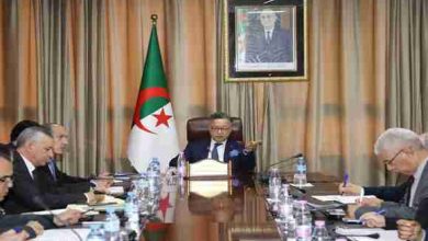 Photo of Baddari préside une réunion de coordination pour renforcer le partenariat entre les établissements universitaires