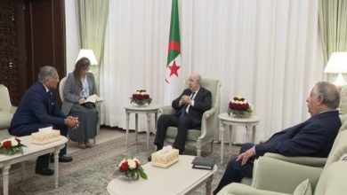 Photo of Le président de la République reçoit l’ambassadeur du Venezuela auprès de l’Algérie  