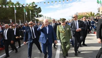 Photo of Accueil populaire chaleureux réservé au président de la République par les citoyens et notables de la wilaya de Béchar