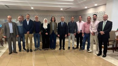 Photo of Chaib rencontre les membres de la communauté algérienne établie en Equateur
