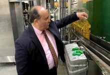 Photo of Le ministre de l’Industrie inspecte les unités et structures de l’usine « Safia » de raffinage de l’huile alimentaire